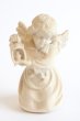 画像1: 小さな木彫り天使像　カンテラをもつ天使　白木 4.7cm (1)