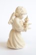 画像2: 小さな木彫り天使像　ツリーをもつ天使　白木 4.5cm (2)