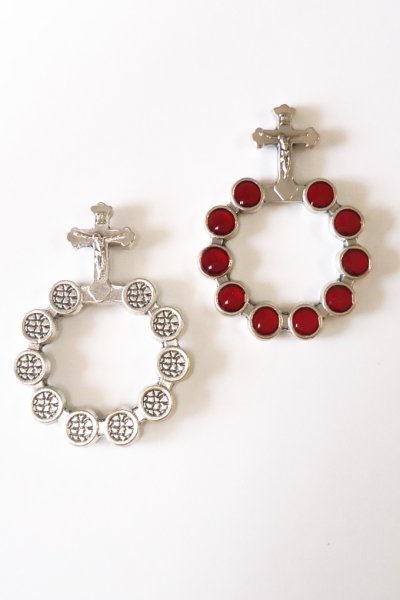 画像2: ★20％OFF★指ロザリオ　銀+赤 (2)
