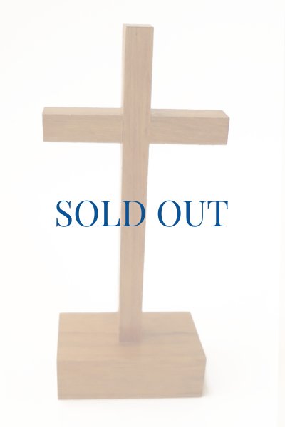画像2: 卓上十字架　木製　H11.3cm　※在庫僅少 (2)