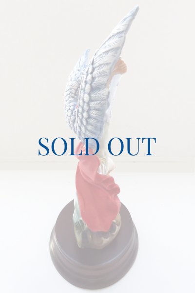 画像2: プラストマーブル製　聖ミカエル像　カラー 24cm　※店頭在庫1点のみ (2)