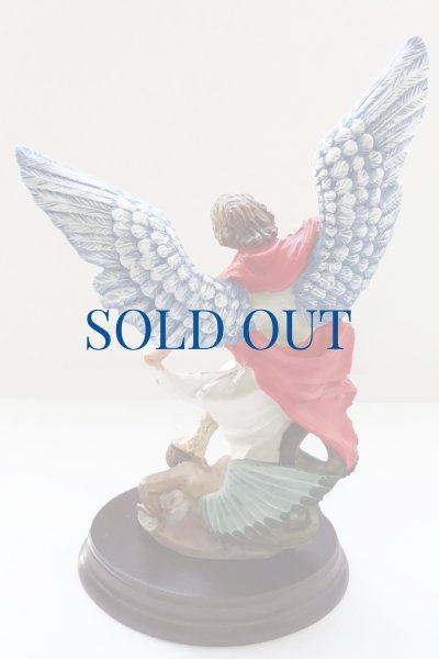 画像3: プラストマーブル製　聖ミカエル像　カラー 24cm　※店頭在庫1点のみ (3)