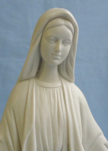 画像2: プラストマーブル製　無原罪の聖母像　約36cm 白　※店頭在庫１点のみ (2)