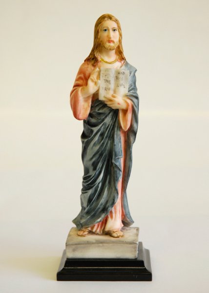 画像1: プラストマーブル製　聖書を持つイエス像　カラー 16.5cm (1)
