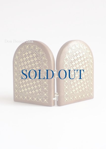 画像2: ★20％OFF★卓上置物 2面板絵　街角のマリア　NB (2)