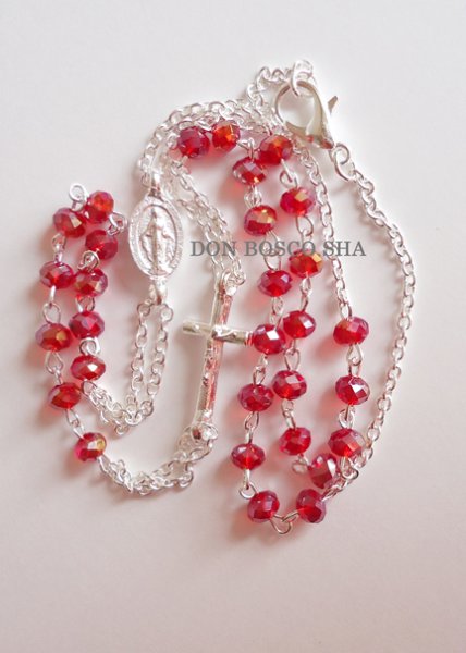 画像3: ネックレス ロザリオ 3連 ミニ十字架&不思議のメダイ付き 赤 NB (3)