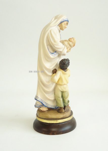 画像2: 木彫り　マザー・テレサ像　14cm 色付　※店頭在庫1点のみ (2)