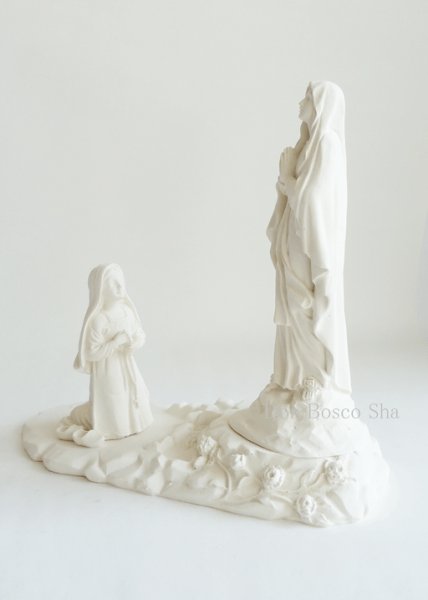 画像3: プラストマーブル製　ベルナデッタとルルドのマリア像　白　17.8cｍ　SP*　※店頭在庫品 (3)