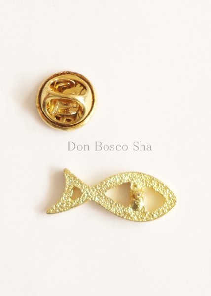 画像3: ピンバッジ 魚 金色 透かし (3)