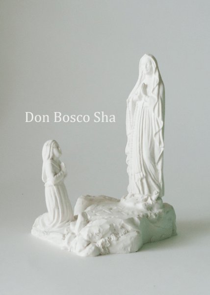 画像3: ベルナデッタとルルドのマリア像　約9cm 白 (3)