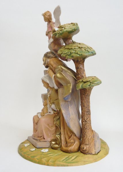 画像2: クリスマス　松の木と聖家族　樹脂製　P4317 (2)