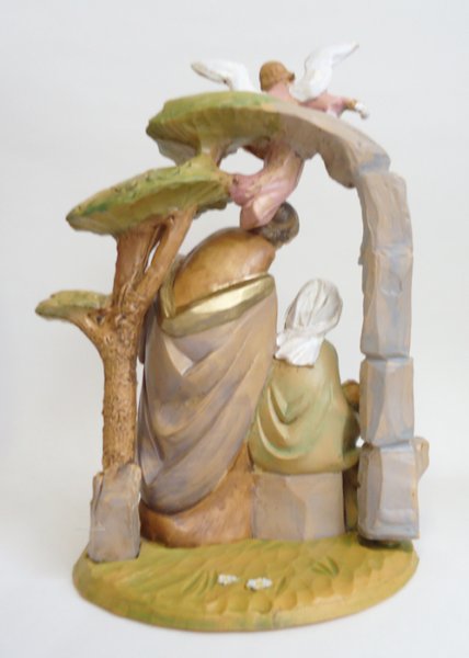 画像3: クリスマス　松の木と聖家族　樹脂製　P4317 (3)