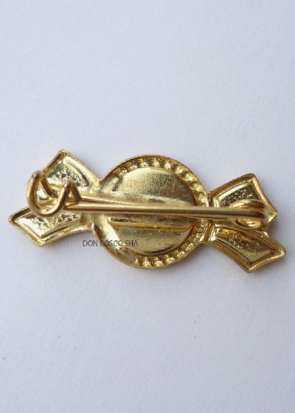 画像2: ピンバッジ　扶助者聖母　リボン型　水色 (2)