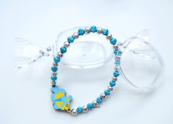 画像3: 子供用お魚ブレスレットブルー (キャンディケース入) (3)