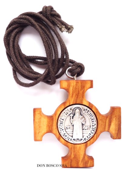 画像2: ペンダント オリーブ製 聖ベネディクトの十字架 (2)