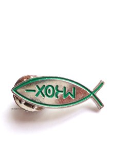 ピンバッジ 魚 金色 透かし - ドン・ボスコ社