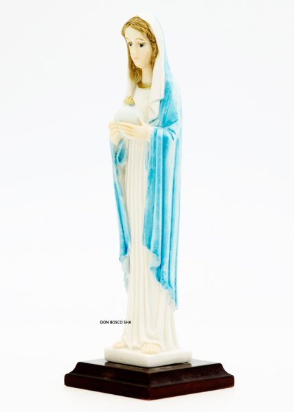 画像4: プラストマーブル製 地球を持つマリア像(木製台座)約19cm カラー (4)