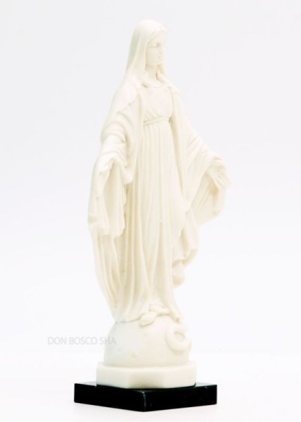 画像2: プラストマーブル製　無原罪の聖母像　20cm 白※店頭在庫一点のみ (2)