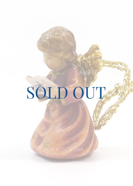 画像2: 小さな木彫り天使像　楽譜をもつ天使　カラー 4.5cm　 (2)