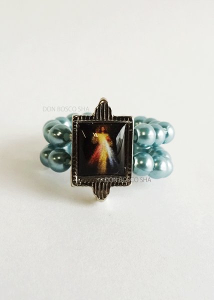 画像2: 指輪　テグス　パール調　いつくしみのイエス　水色 (2)