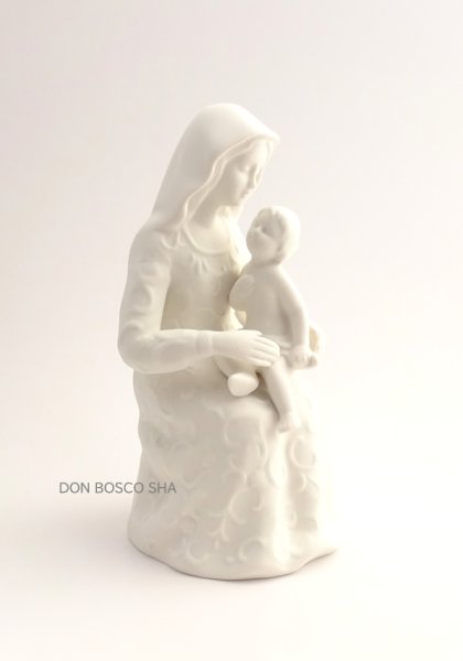 画像1: 新磁器　聖母子座像　16cm　A1010419　【お取り寄せ品・キャンセル、返品不可商品】 (1)