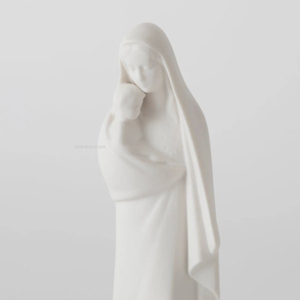 画像2: 新磁器　聖母子立像　18cm　A1010409　【お取り寄せ品・キャンセル、返品不可商品】 (2)