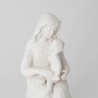 画像2: 新磁器　聖母子座像　H16cm　A1010419　【お取り寄せ品・キャンセル、返品不可商品】 (2)