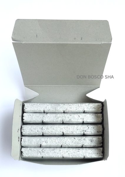 画像2: 香炉用　炭「焼香炭」　（燃焼時間1片約60分）【お取り寄せ品・キャンセル・返品不可商品】 (2)