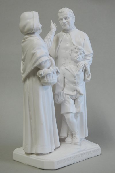 画像4: プラストマーブル製　ドン・ボスコ＆マンマ・マルゲリタ＆ドメニコ・サヴィオ像　約28cm 白 (4)