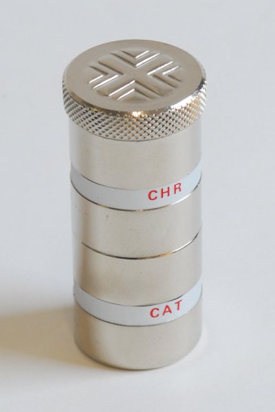 画像1: 典礼用品　聖香油入れ　CHR／CAT（入信・堅信／洗礼志願者）司祭用 (1)