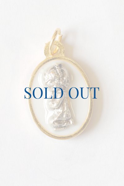 画像1: メダイ　祈る女の子　白+金 22mm (1)